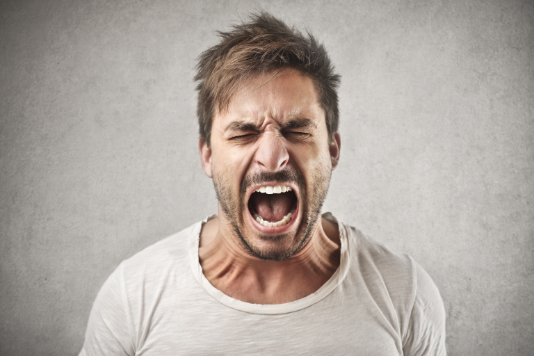 Hypnose kan hjælpe med vrede og vredesudbrud